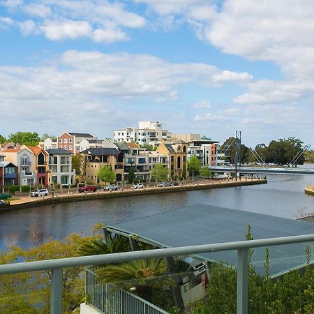 East Perth Suites Hotel المظهر الخارجي الصورة