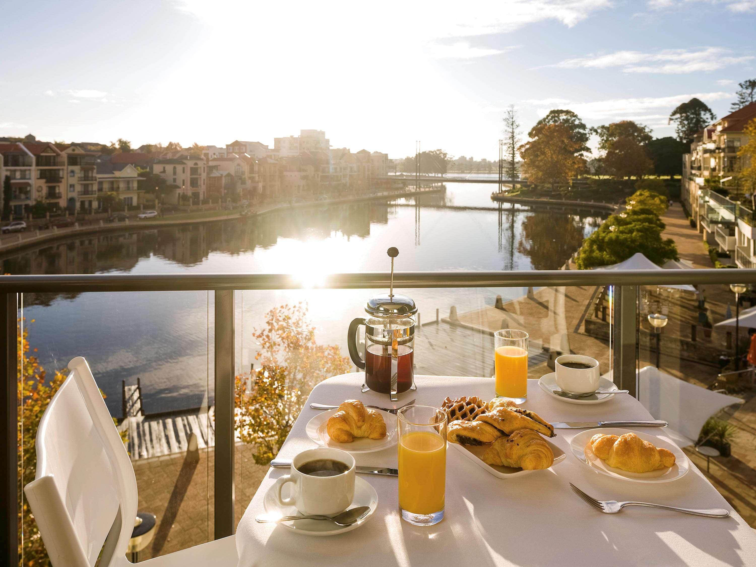 East Perth Suites Hotel المظهر الخارجي الصورة