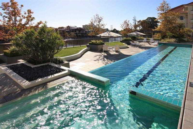 East Perth Suites Hotel المظهر الخارجي الصورة
