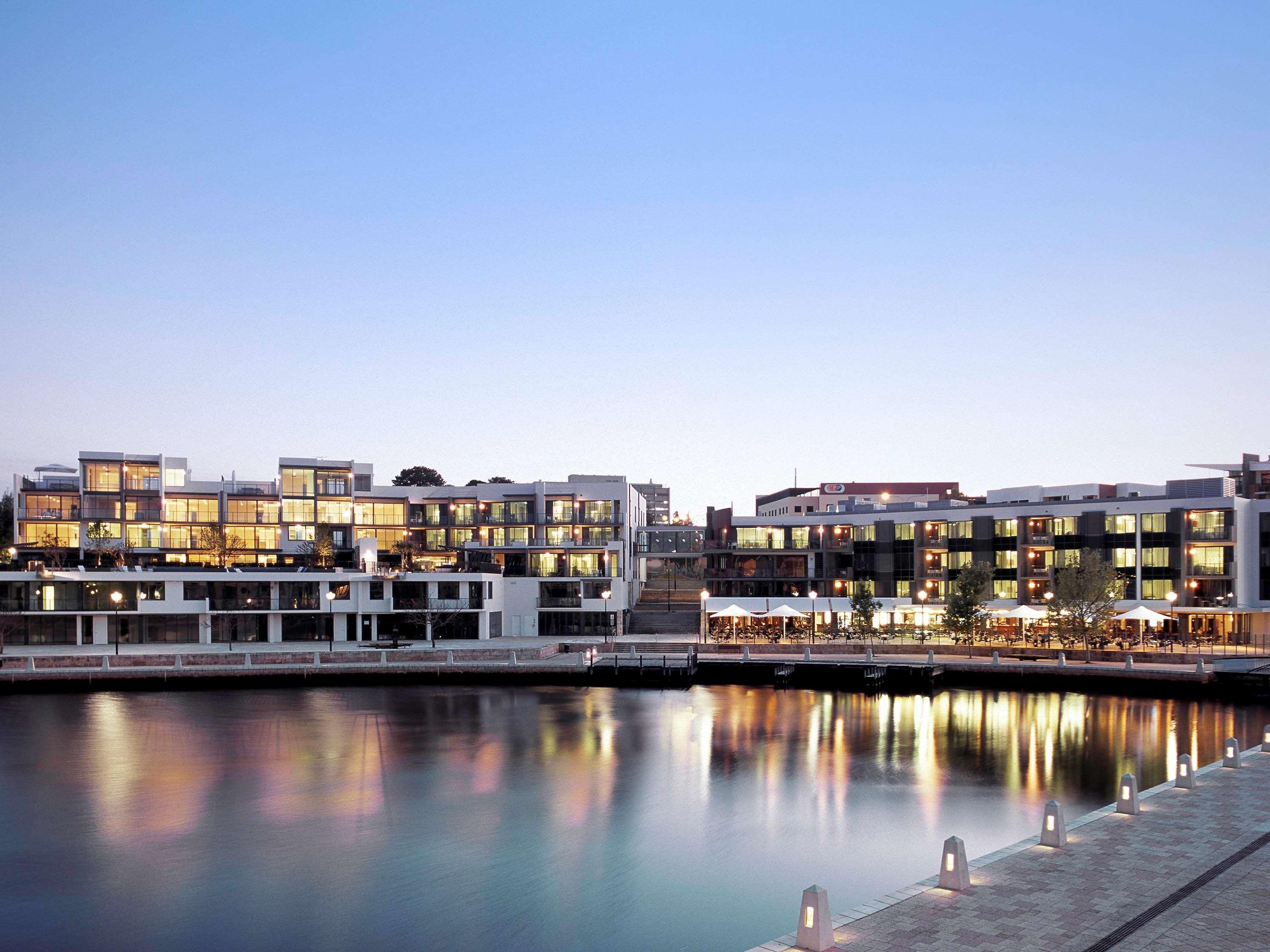 East Perth Suites Hotel المظهر الخارجي الصورة