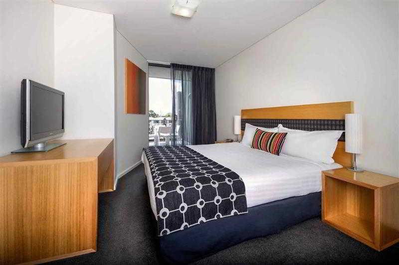 East Perth Suites Hotel المظهر الخارجي الصورة