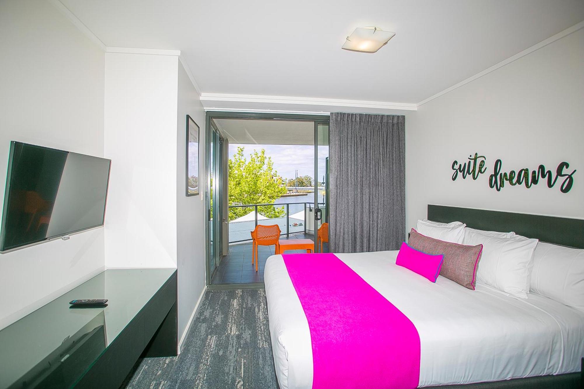 East Perth Suites Hotel المظهر الخارجي الصورة