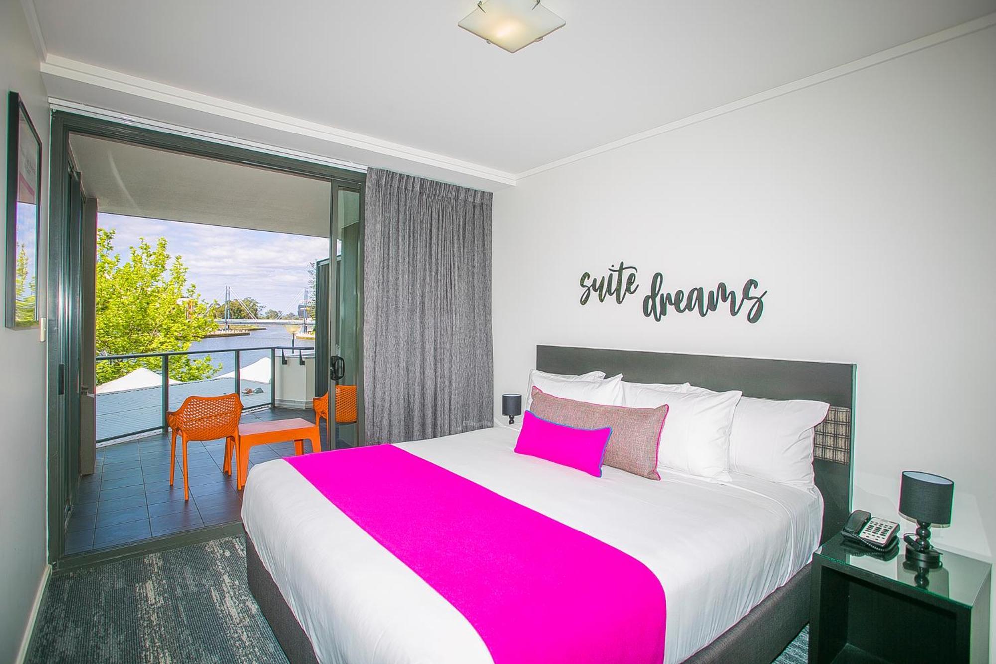 East Perth Suites Hotel المظهر الخارجي الصورة