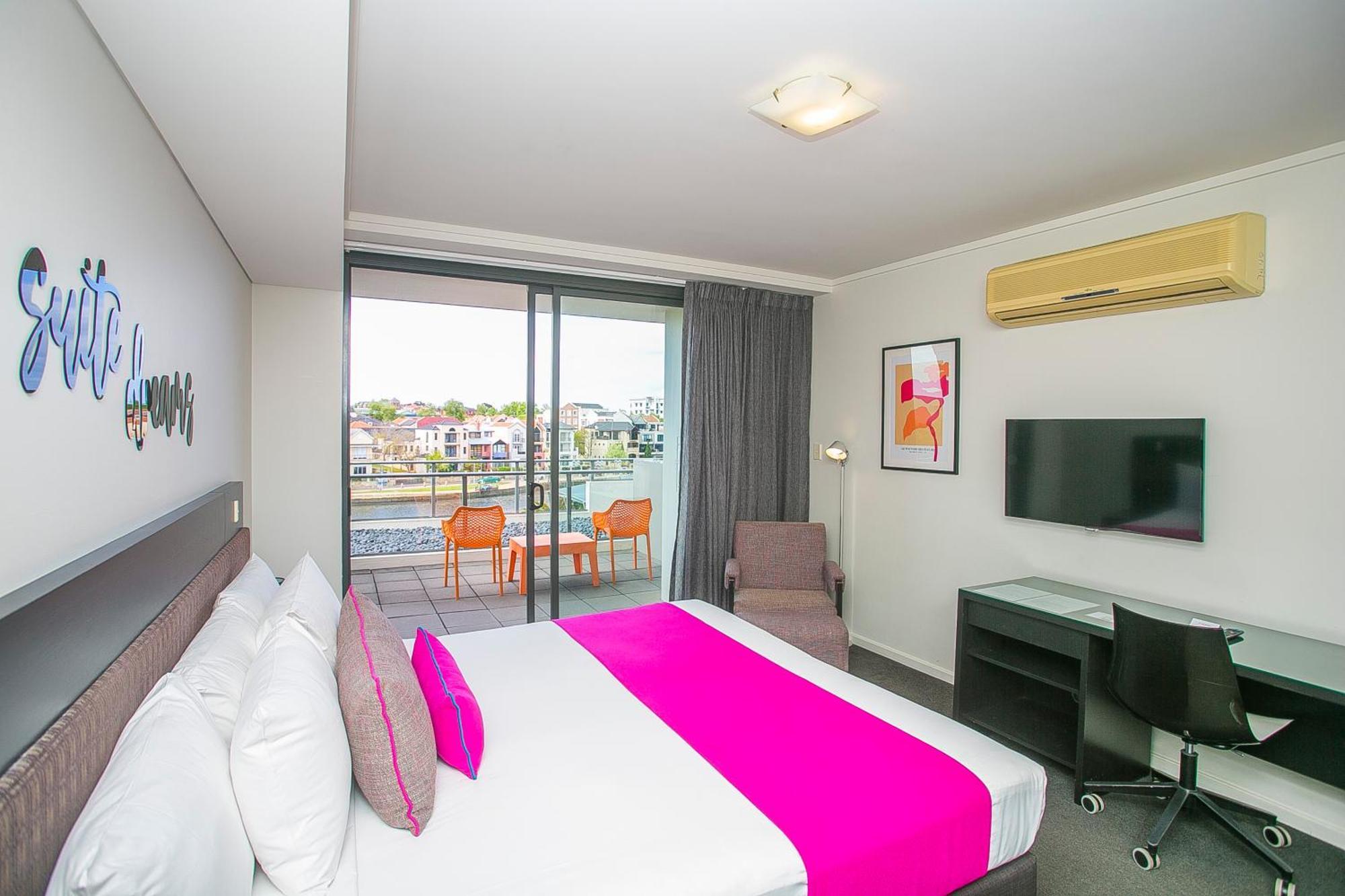 East Perth Suites Hotel المظهر الخارجي الصورة