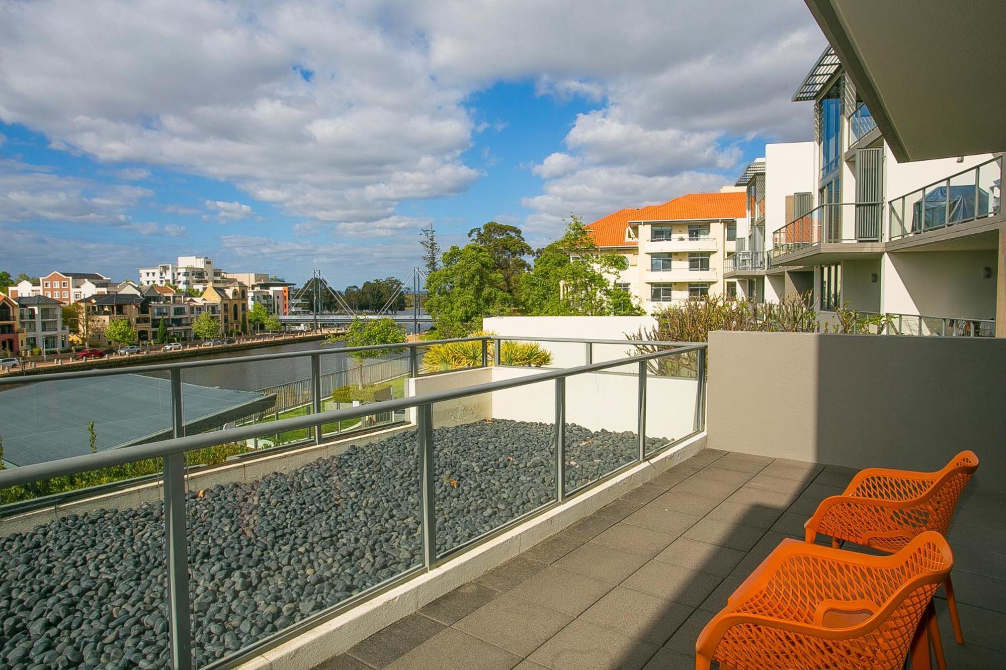 East Perth Suites Hotel المظهر الخارجي الصورة
