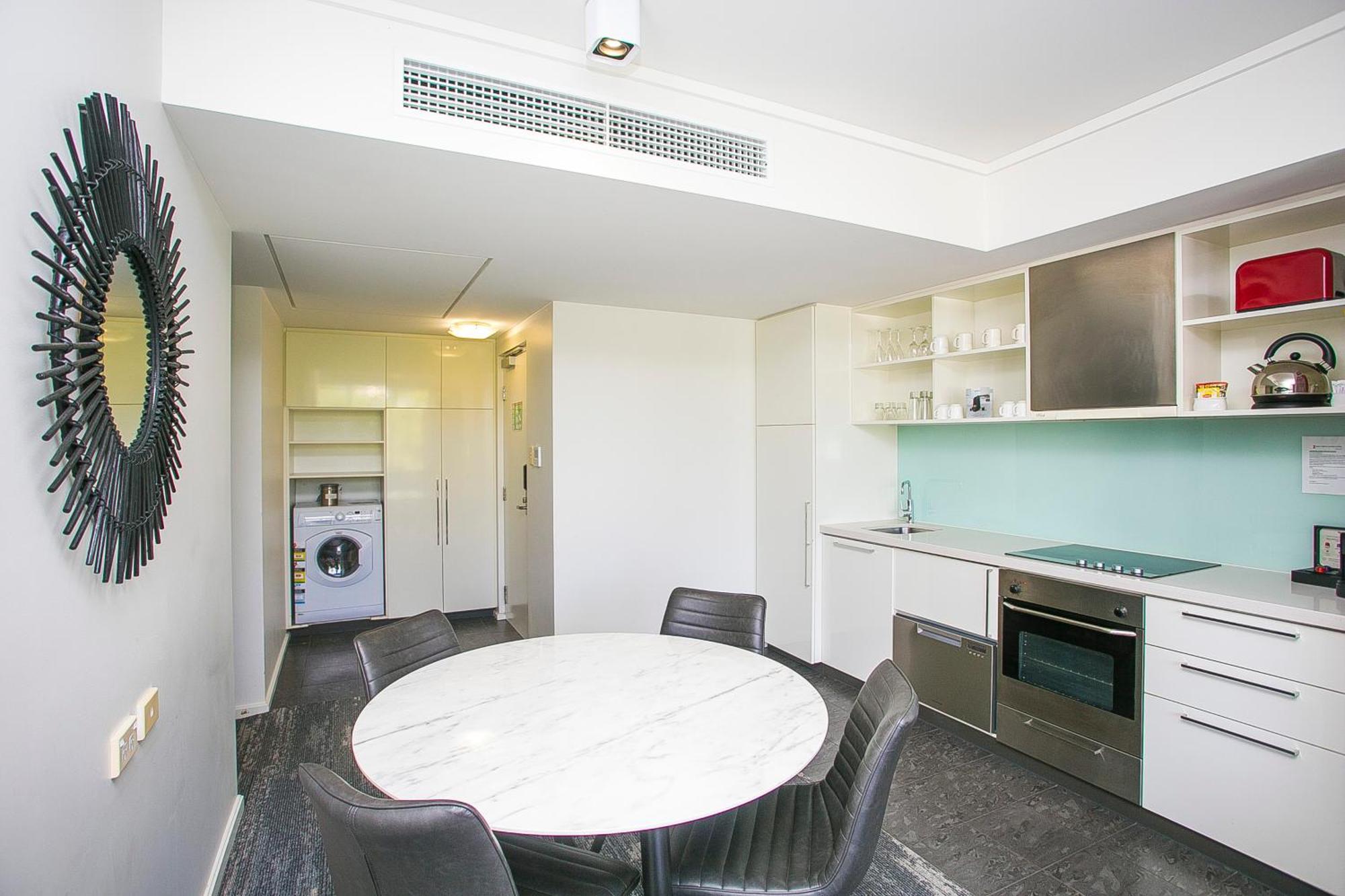 East Perth Suites Hotel المظهر الخارجي الصورة