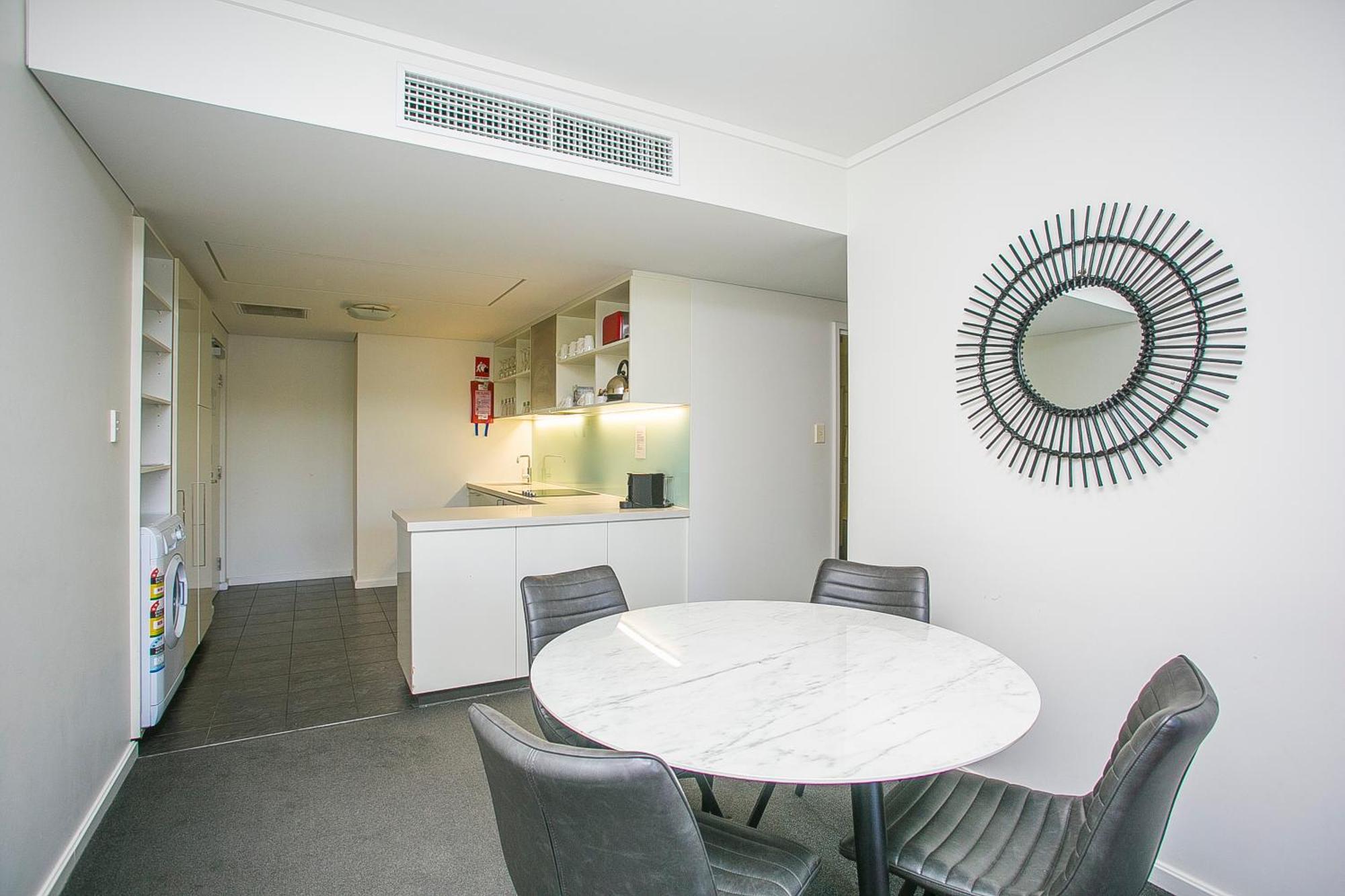 East Perth Suites Hotel المظهر الخارجي الصورة