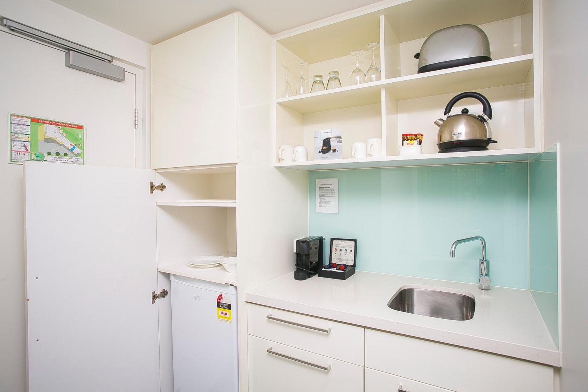 East Perth Suites Hotel المظهر الخارجي الصورة
